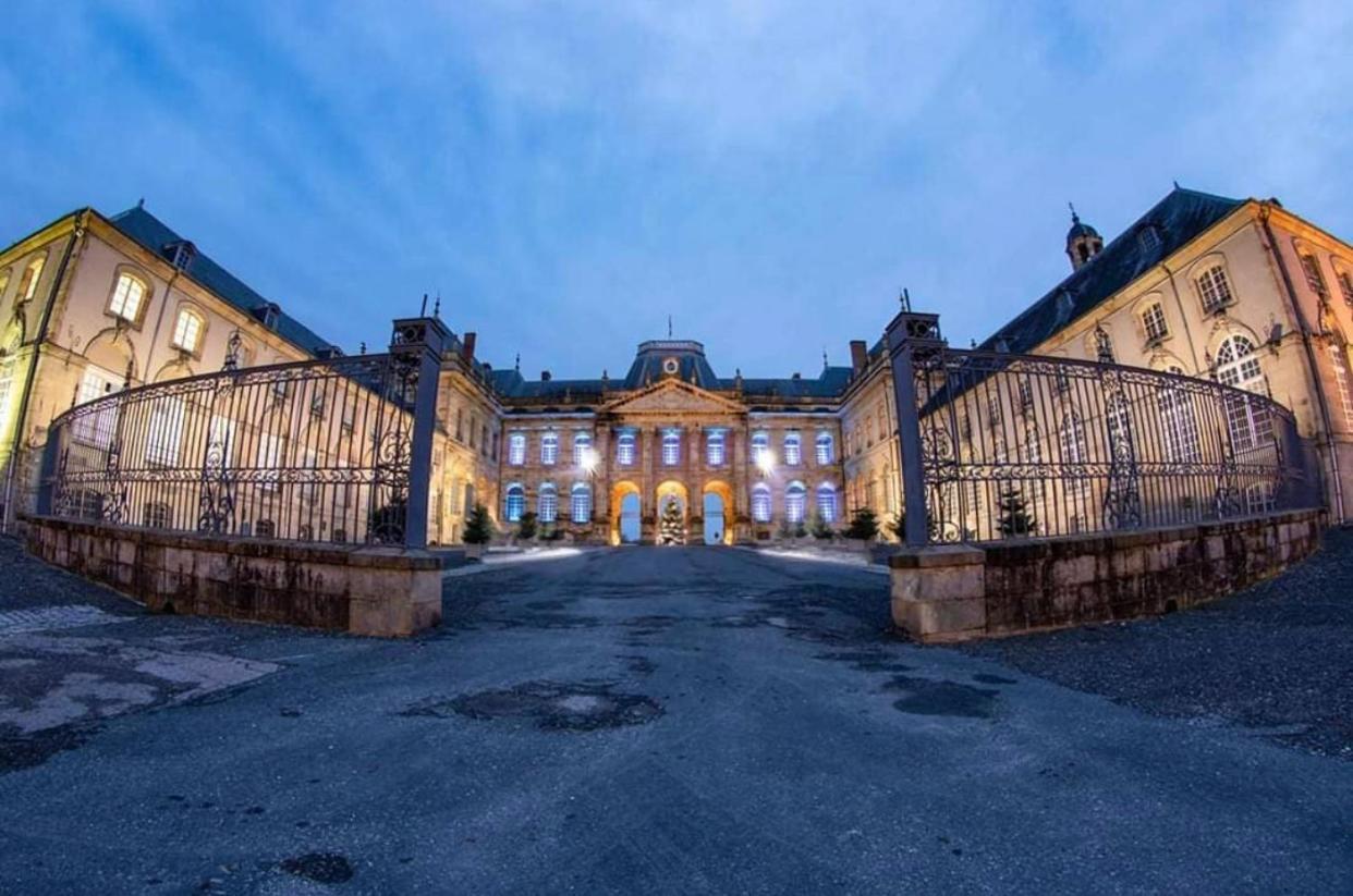 Chez Julien: Appartement Confort Plein Centre Люневиль Экстерьер фото
